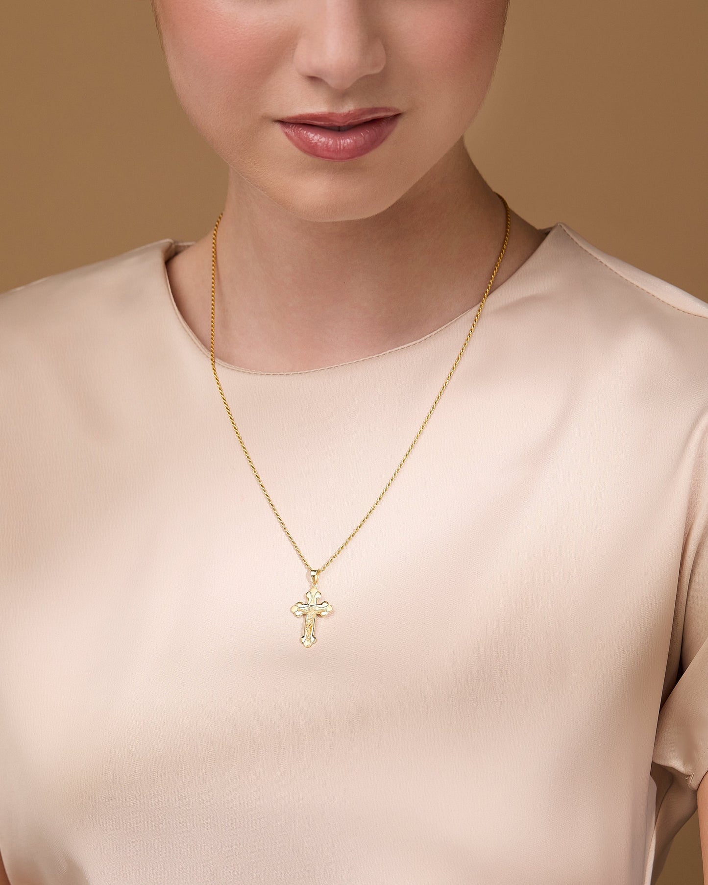 MONDO CATTOLICO ROMA Gold Plated Budded Crucifix