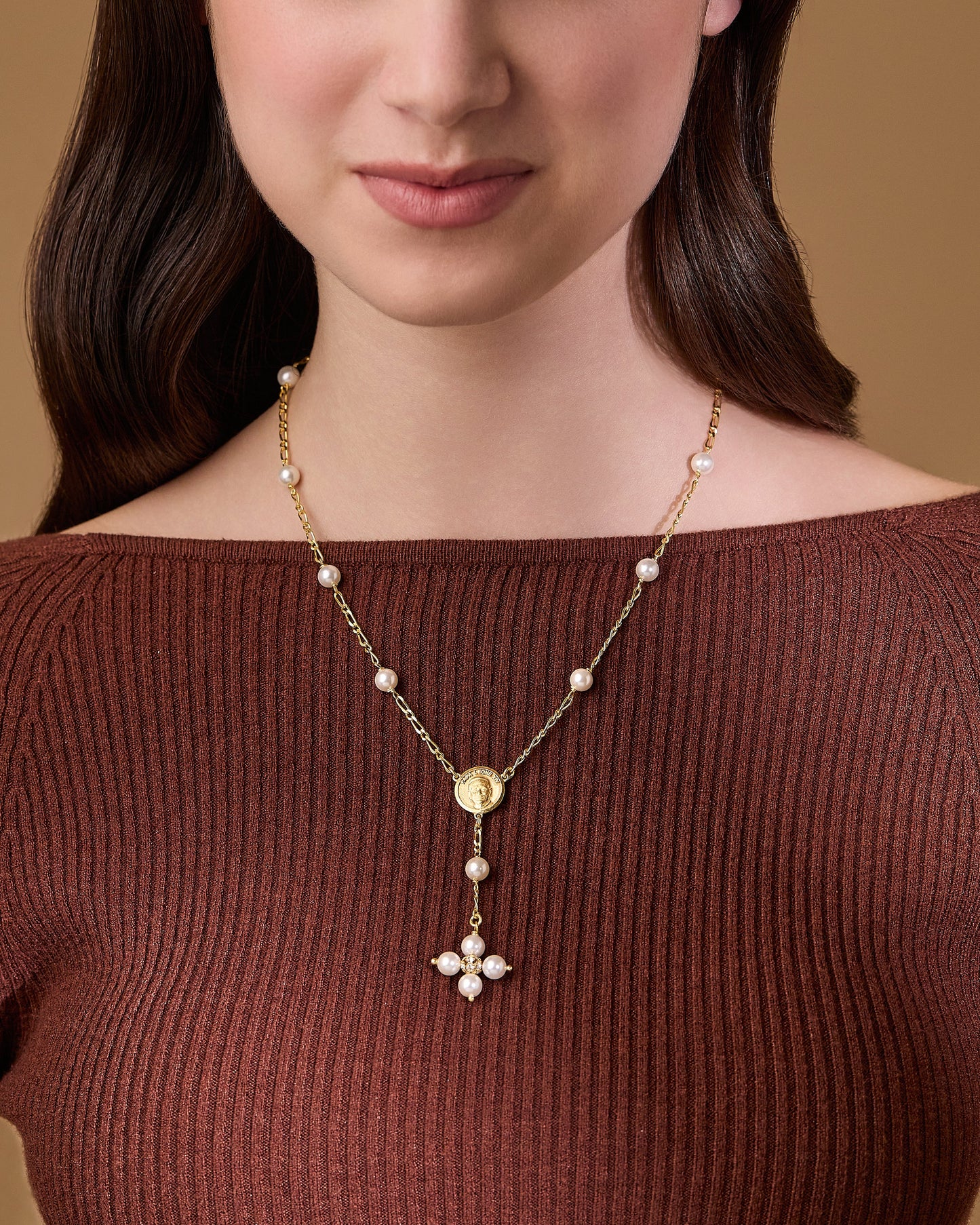 MONDO CATTOLICO ROMA Necklaces 30 cm (11.81 in) / 46 - 50 cm (18.11 - 19.69 in) / 6 mm (0.24 in) Gold-plated Sterling Silver Pope Leo XIV Necklace with White Pearls Beads