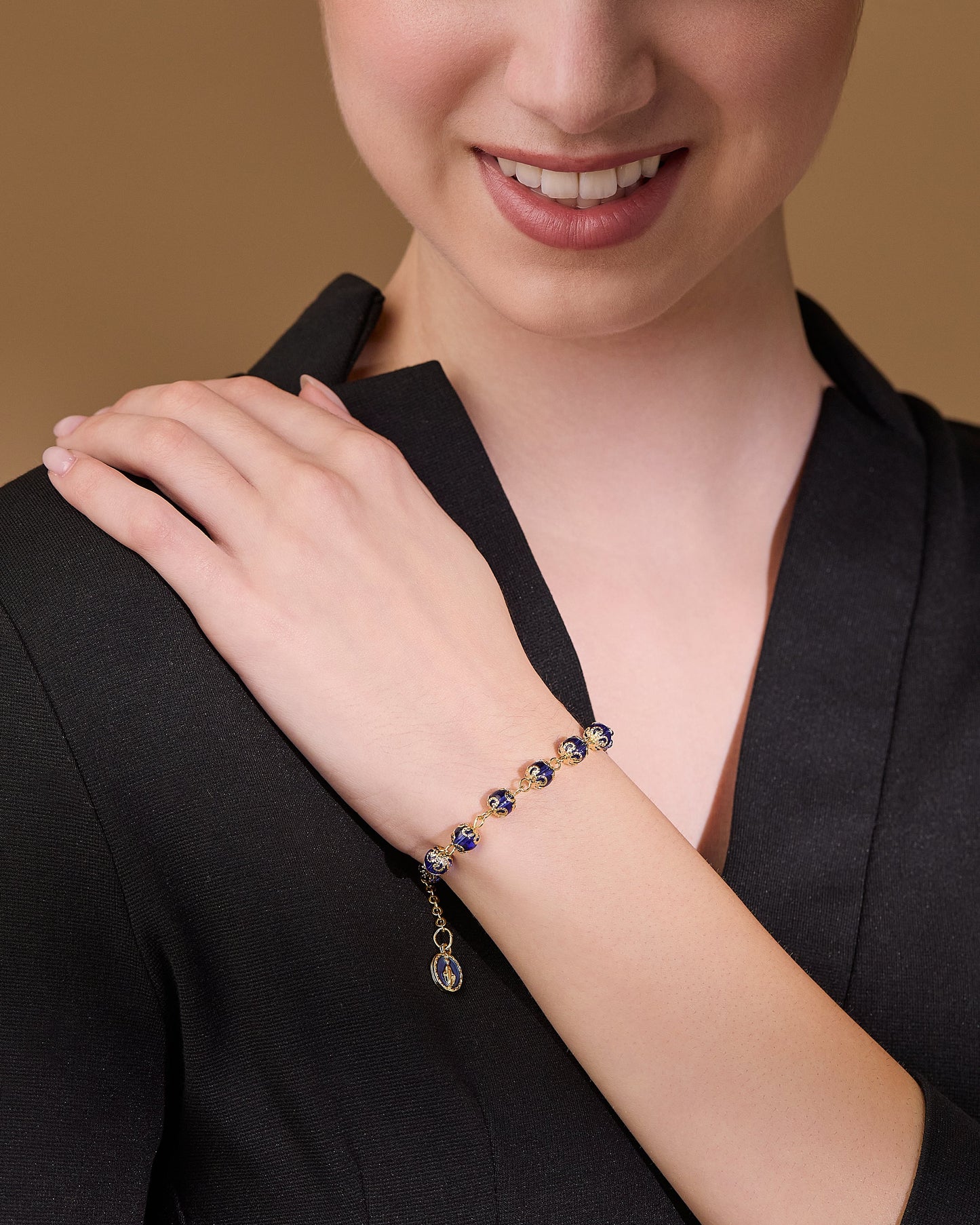 MONDO CATTOLICO ROMA Bracelet 20 cm (7.87 in) / 6 mm (0.24 in) Gold-tone Bracelet with Small Blue Crystal Beads and Filigree Bead Caps