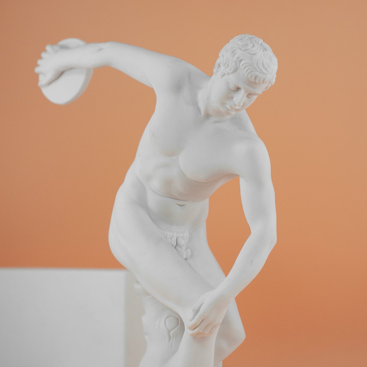 MONDO CATTOLICO The Discobolus Marble Dust Statue