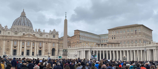 THE PAPAL BLESSING ON SUNDAY