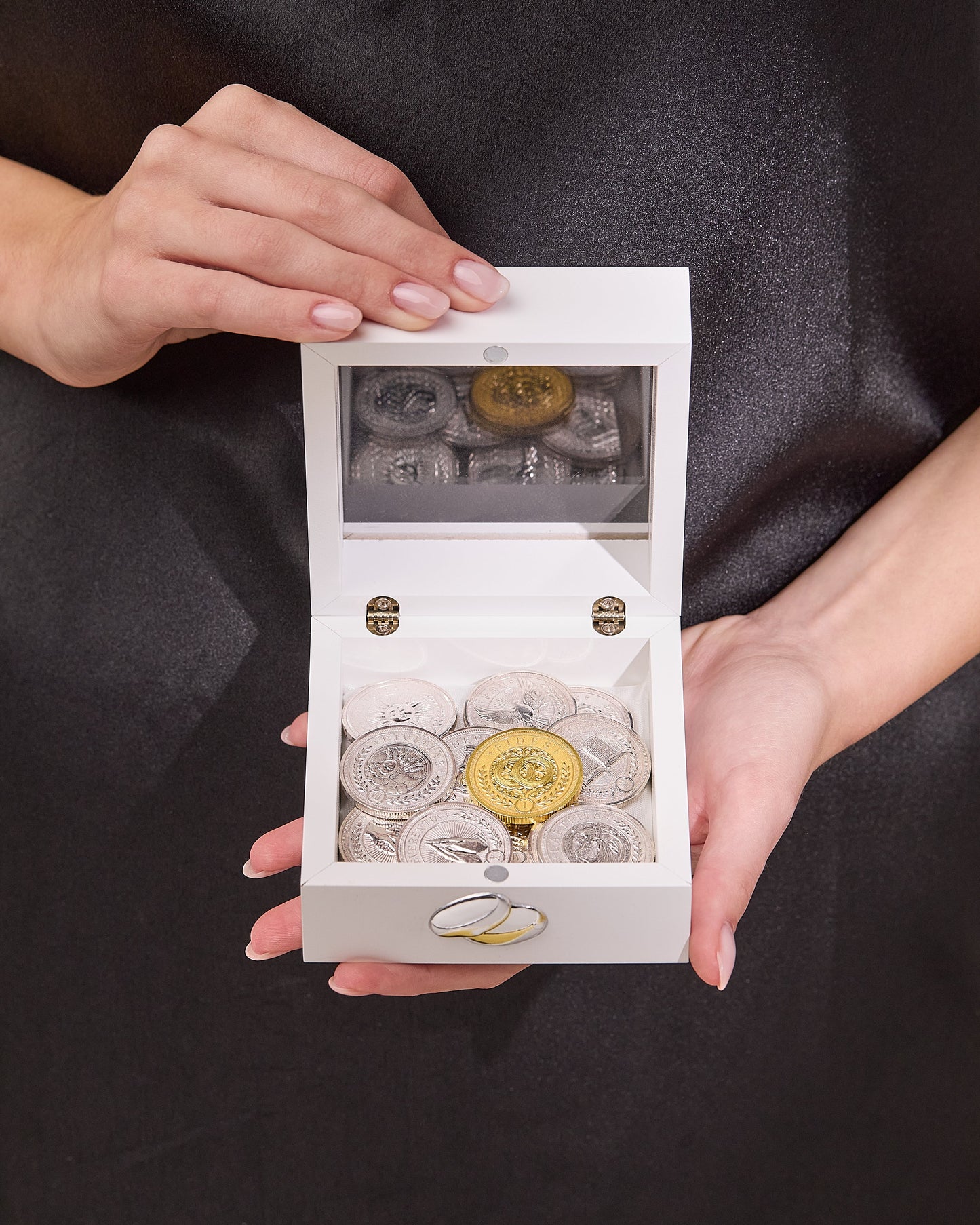 MONDO CATTOLICO ROMA Arras 10 x 10 cm (3.94 x 3.94 in) / 6 cm (2.36 in) / 3 cm (1.18 in) Arras with Wedding Coins