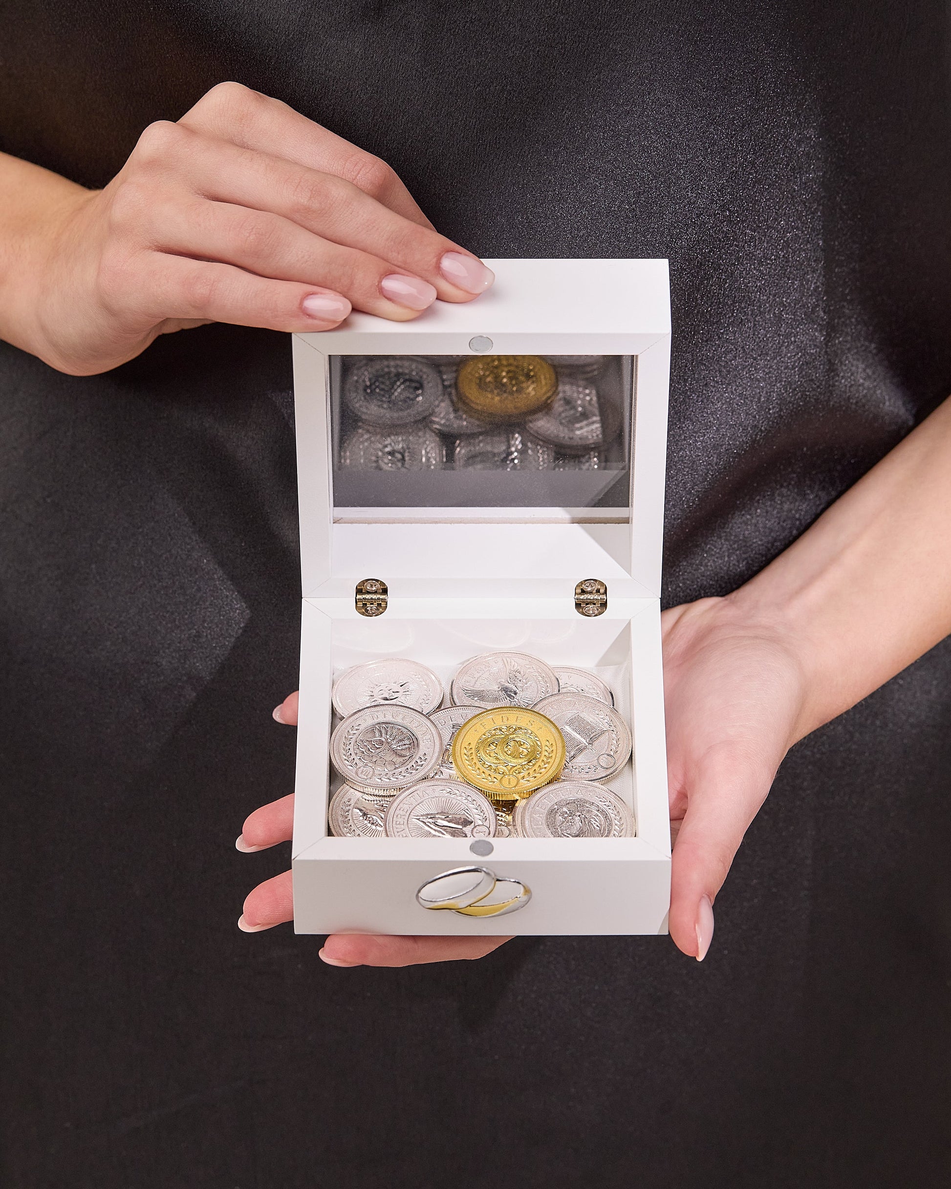 MONDO CATTOLICO ROMA Arras 10 x 10 cm (3.94 x 3.94 in) / 6 cm (2.36 in) / 3 cm (1.18 in) Arras with Wedding Coins