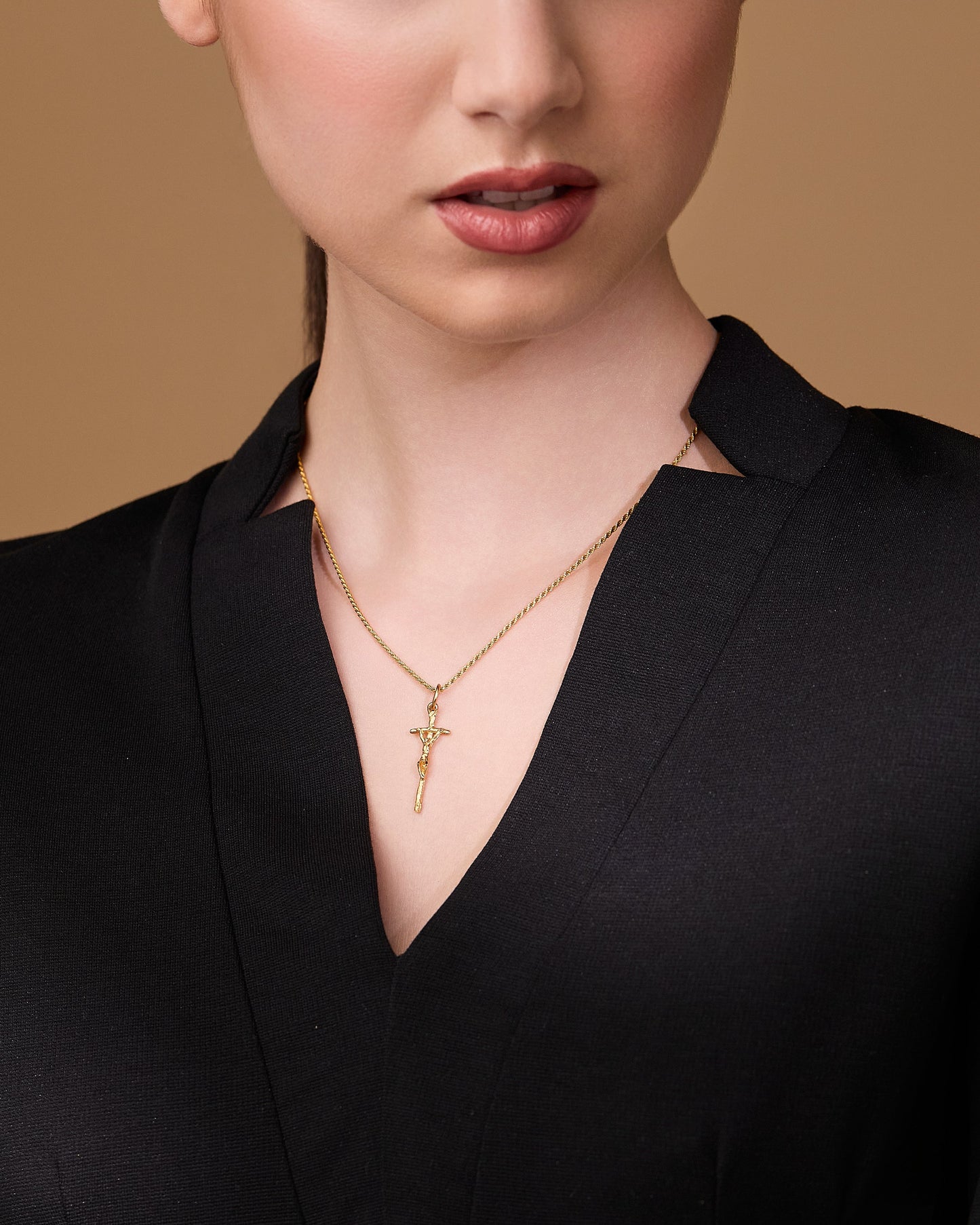 MONDO CATTOLICO ROMA 32 mm (1.26 in) Gold Plated Papal Ferula Pendant Crucifix