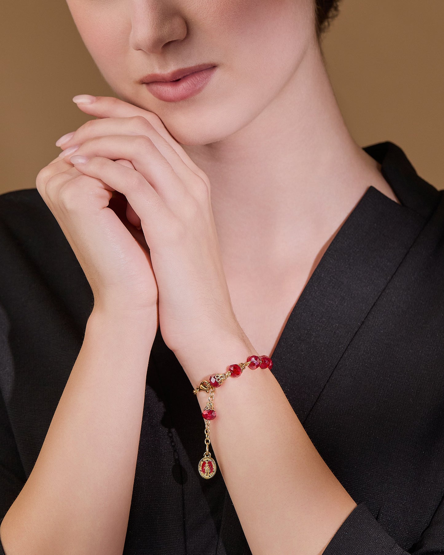 MONDO CATTOLICO ROMA Bracelet 22 cm (8.66 in) / 7 mm (0.28 in) Gold-tone Rosary Bracelet with Balloon-shaped Red Crystal Beads