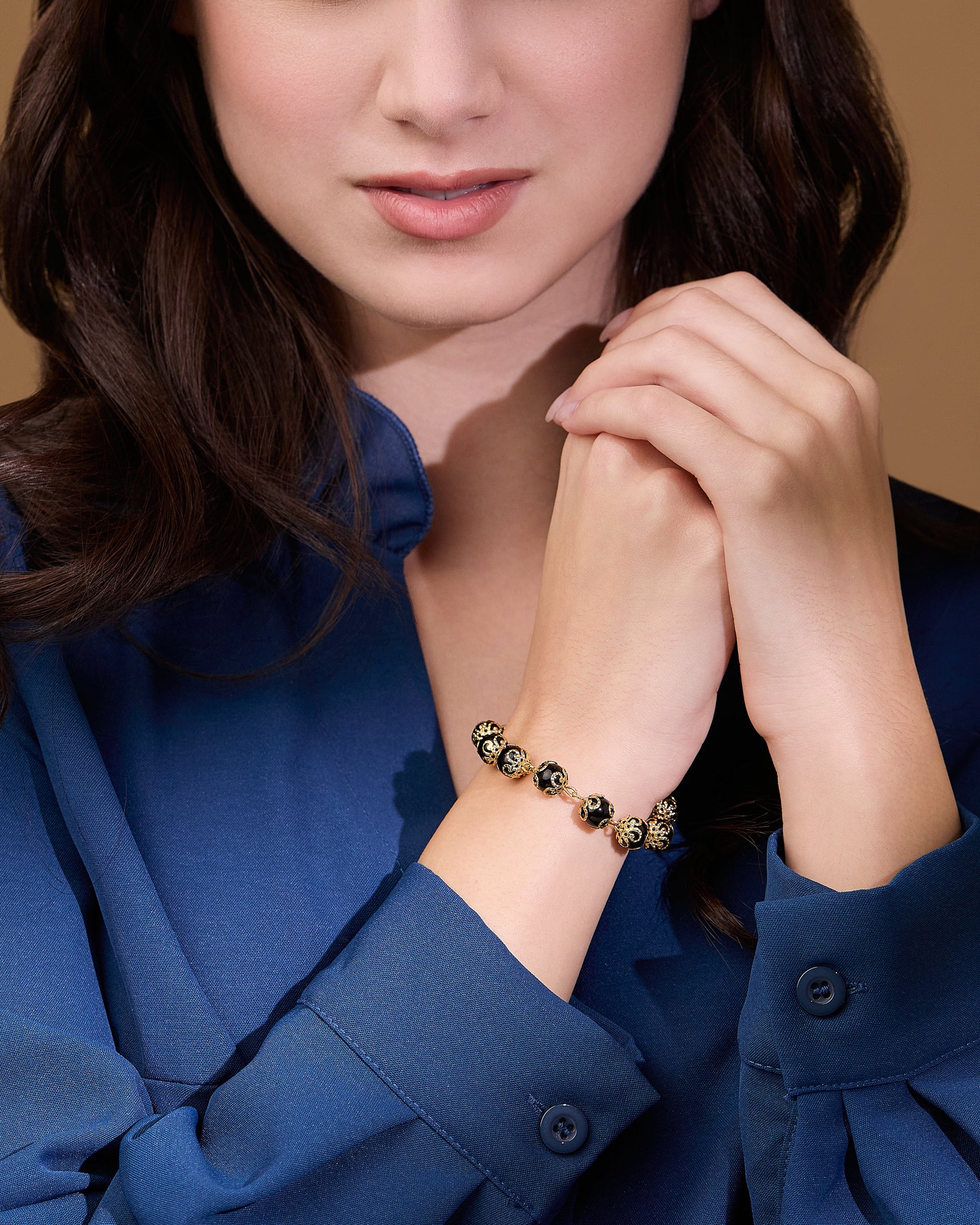 MONDO CATTOLICO ROMA Bracelet 21 cm (8.27 in) / 8 mm (0.31 in) Gold-tone Rosary Bracelet with Black Crystal Beads and Filigree Bead Caps