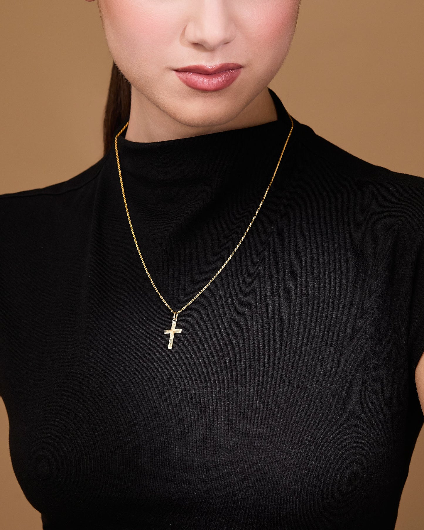 MONDO CATTOLICO ROMA Grooved Gold Plated Cross