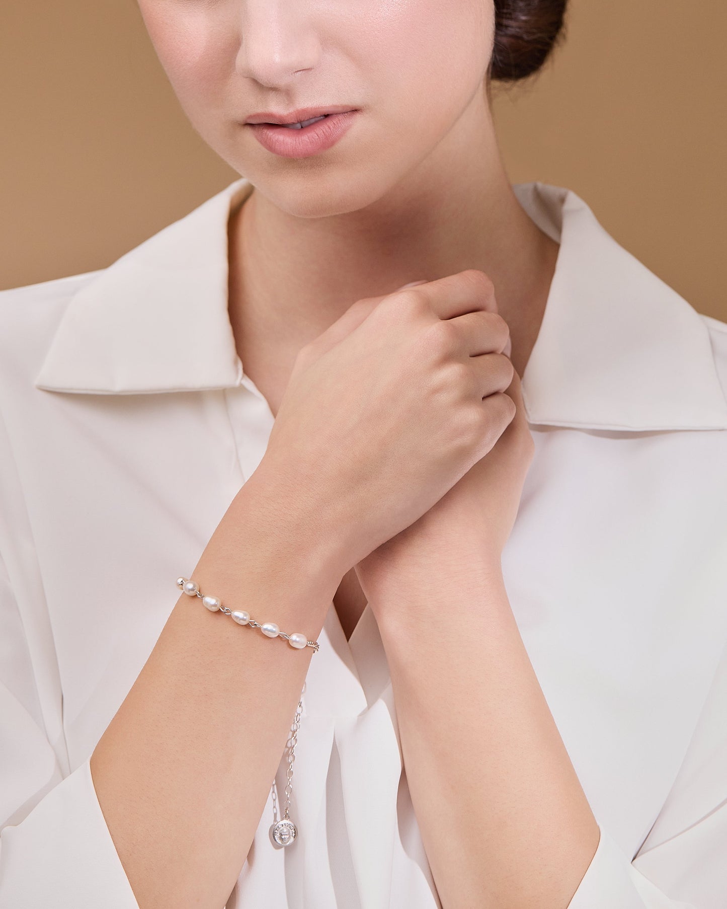 MONDO CATTOLICO ROMA Bracelet 17 - 21 cm (6.69 - 8.27 in) / 6 mm (0.24 in) Pope Leo XIV Sterling Silver Bracelet with White Freshwater Pearl Beads