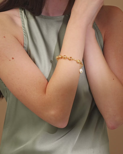 Pulsera Rosario En Tono Dorado Con Cuentas De Cristal Transparente Y Casquillas De Filigrana