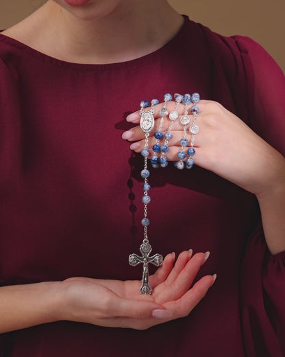 Chapelet de Notre-Dame de la Bonne Santé avec perles bleues marbrées et les quatre basiliques romaines