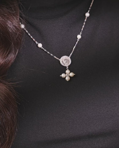Collier en Argent 925 du Pape Léon XIV avec Perles Blanches et Pièce Centrale Strassée