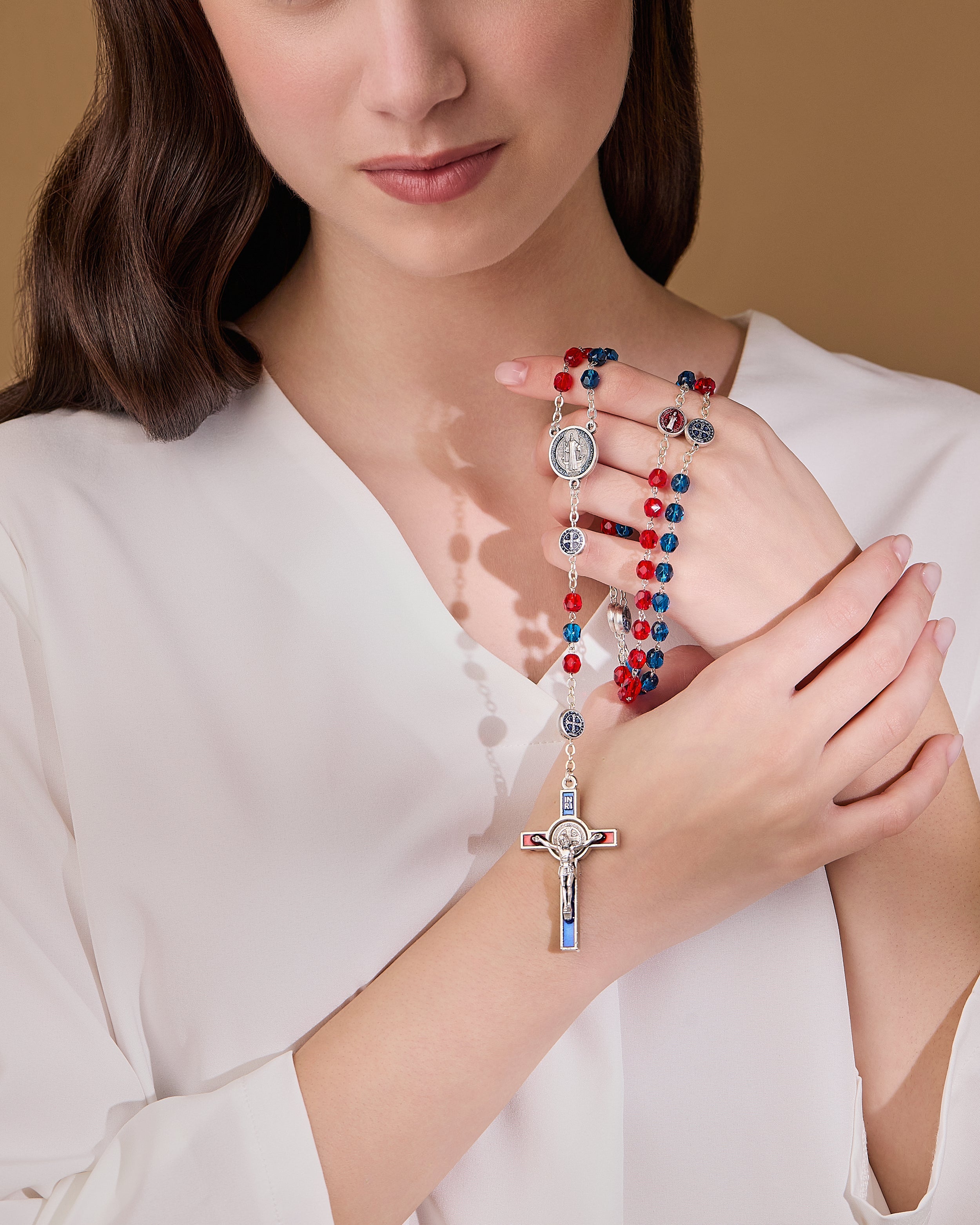 Saint Benedict Blue and Red Crystals Beads Rosary | MONDO CATTOLICO