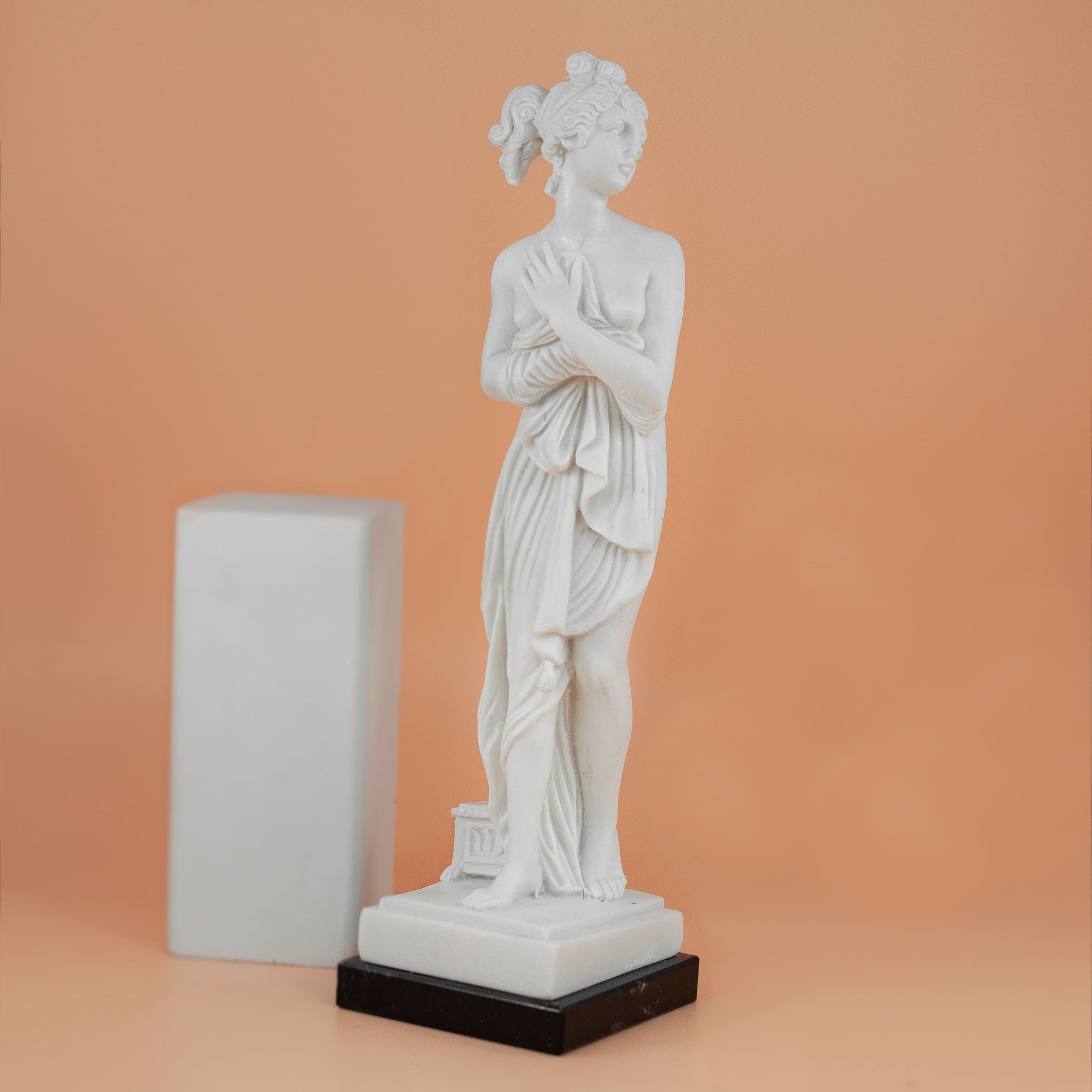 MONDO CATTOLICO The Venus Italica by Antonio Canova Marble Dust Statue