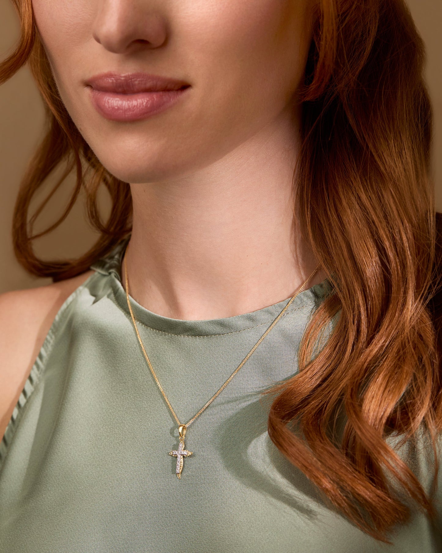 MONDO CATTOLICO Pendant 21 mm (0.83 in) Yellow Gold Wavy Cross Pendant With White Gold Center and Cubic Zirconia